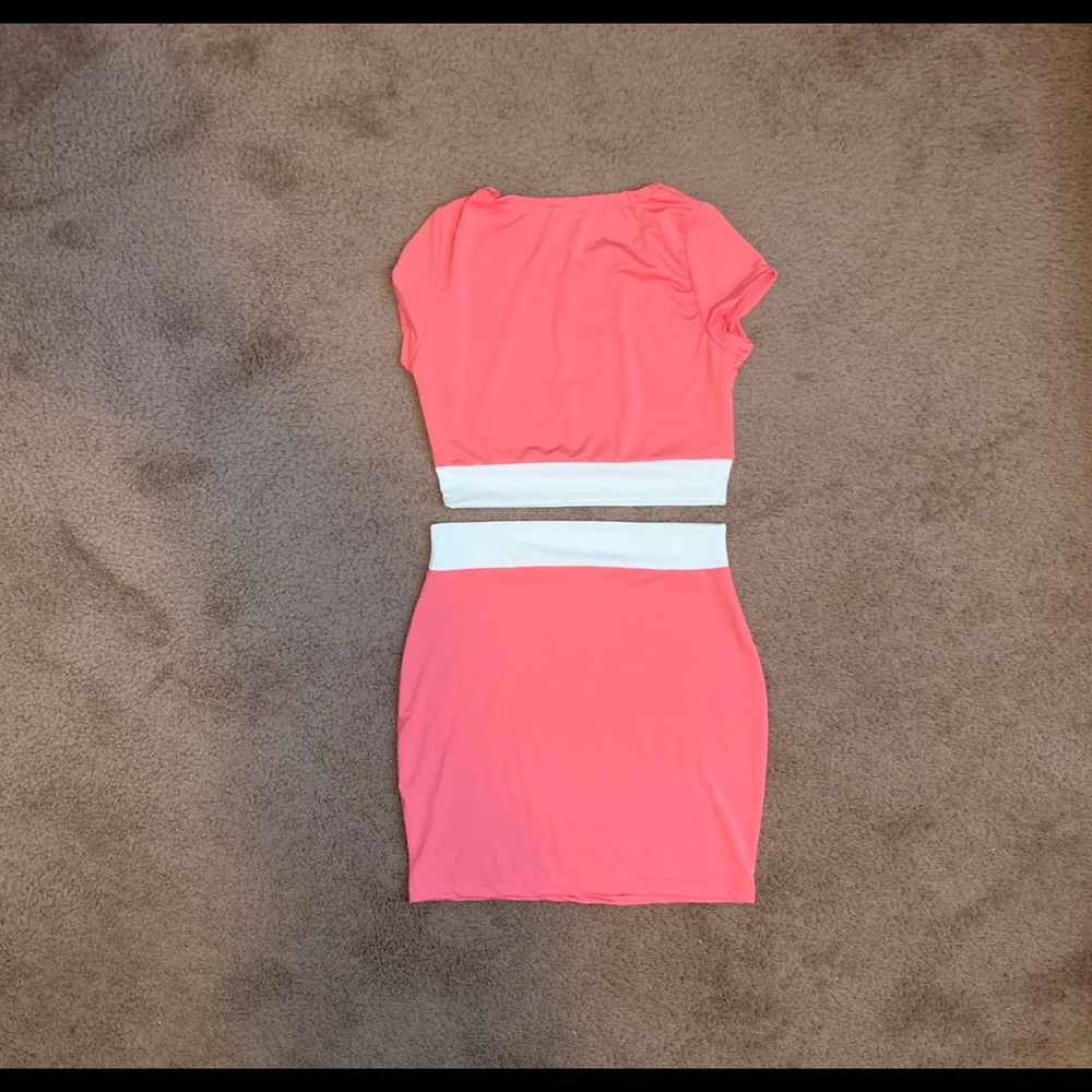 NWOT Women Two Piece Color Block Skirt Set - Picture 6 of 7